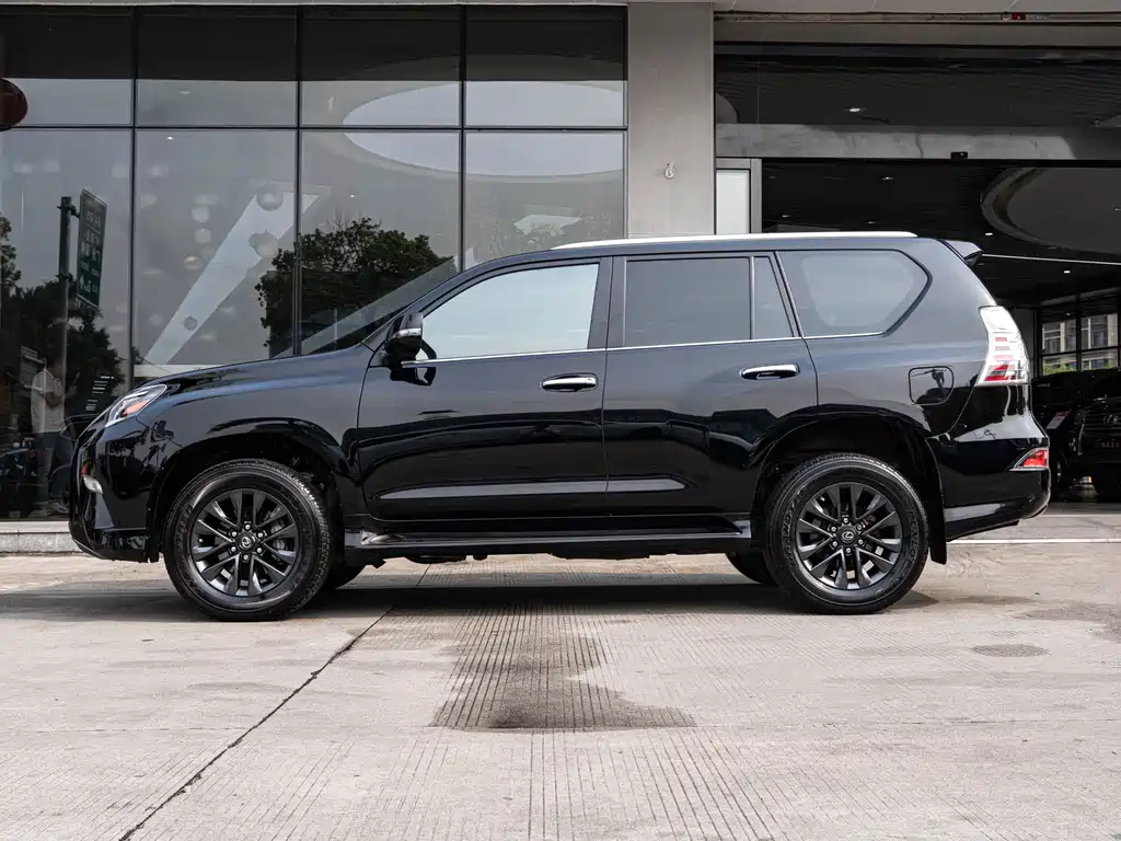 Lexus Lexus GX 460 2022 Model US Specification 2022 - thumbnail 4