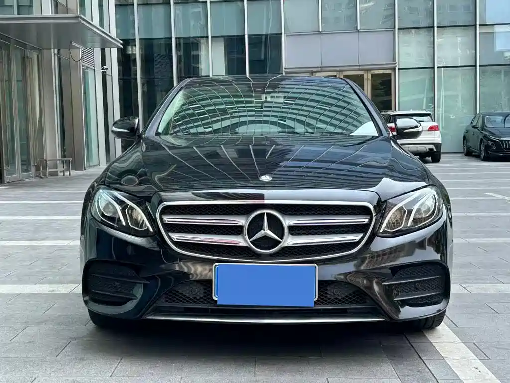 Mercedes-Benz Mercedes-Benz E-Class 2016 E 200 L Sport 2017 - thumbnail 2