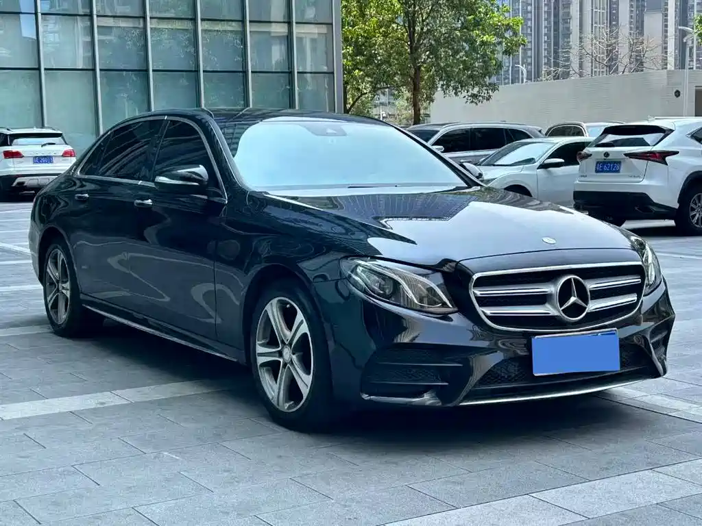 Mercedes-Benz Mercedes-Benz E-Class 2016 E 200 L Sport 2017 - thumbnail 3