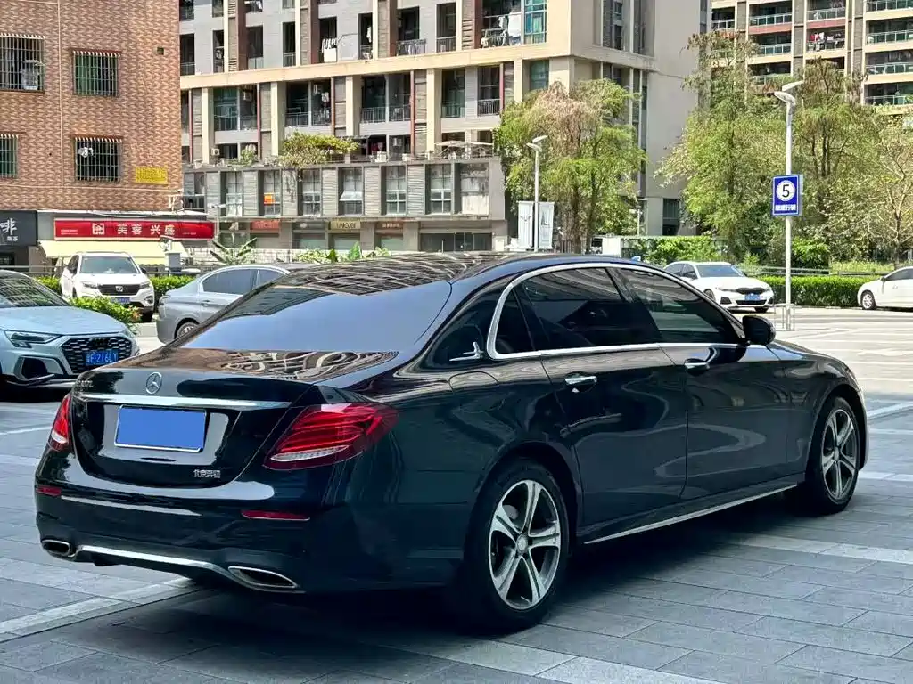 Mercedes-Benz Mercedes-Benz E-Class 2016 E 200 L Sport 2017 - thumbnail 6