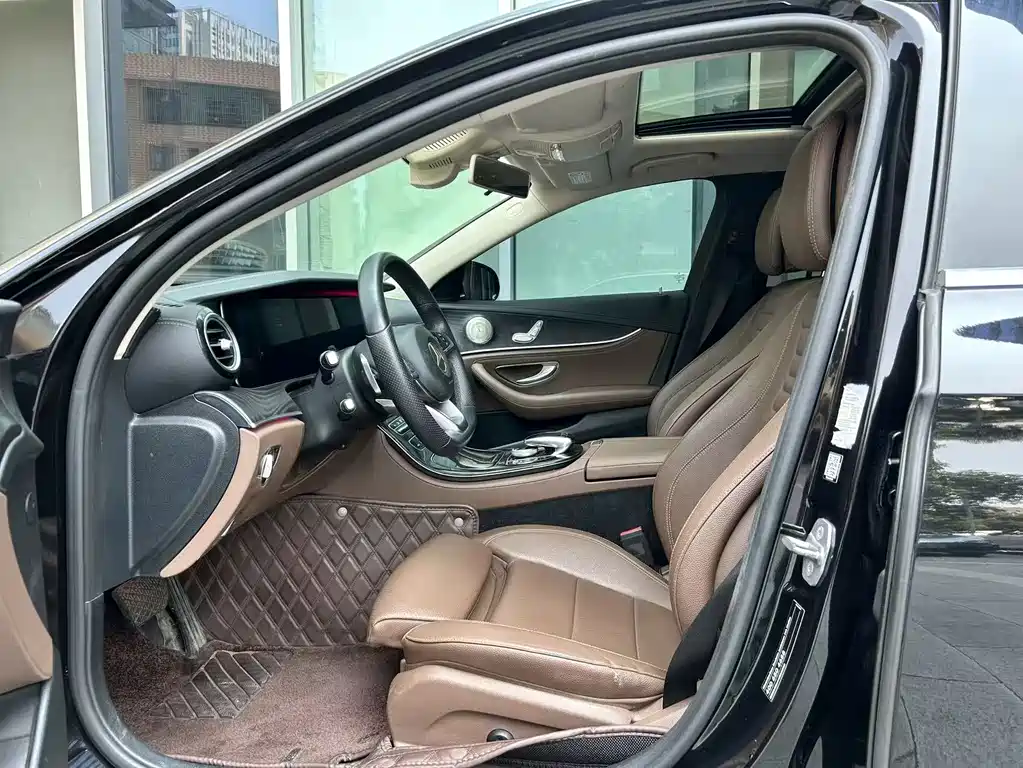 Mercedes-Benz Mercedes-Benz E-Class 2016 E 200 L Sport 2017 - thumbnail 7