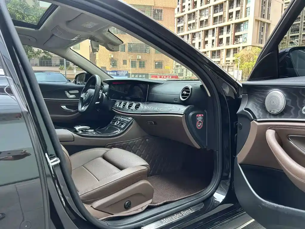 Mercedes-Benz Mercedes-Benz E-Class 2016 E 200 L Sport 2017 - thumbnail 8