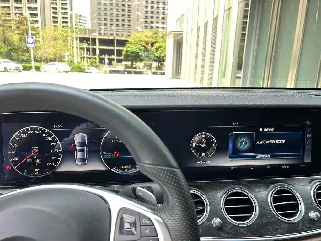 Mercedes-Benz Mercedes-Benz E-Class 2016 E 200 L Sport 2017 - thumbnail 12