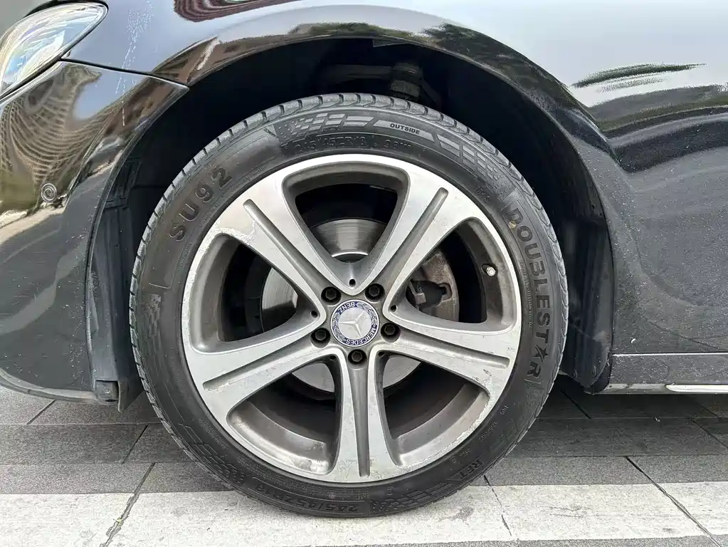 Mercedes-Benz Mercedes-Benz E-Class 2016 E 200 L Sport 2017 - thumbnail 14