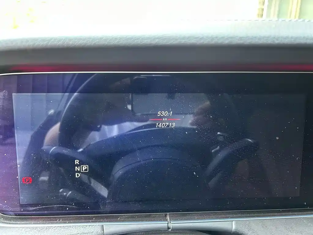Mercedes-Benz Mercedes-Benz E-Class 2016 E 200 L Sport 2017 - thumbnail 16
