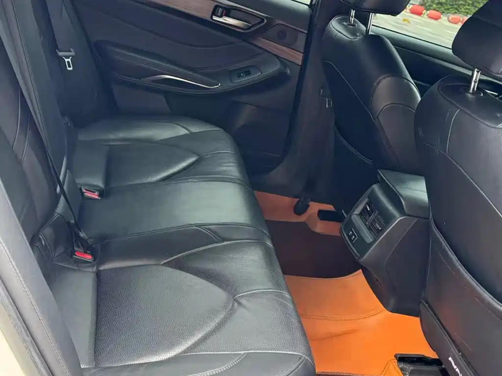 Toyota Toyota Avalon 2019 Hybrid 2.5L Base Model国VI 2021 - thumbnail 4