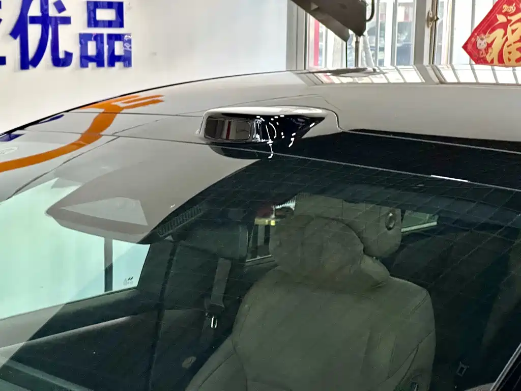 Li Auto Li Auto i6 2025 Standard Edition AWD 2025 - thumbnail 4