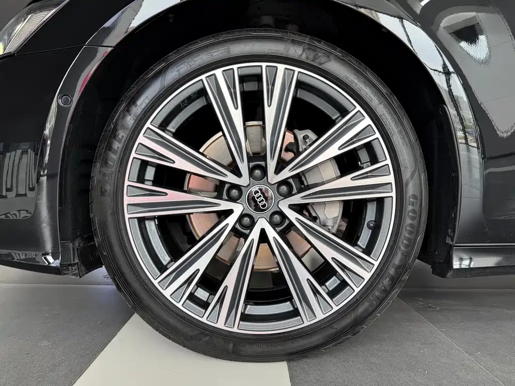 Audi Audi A6L 2023 Facelift 45 TFSI quattro Premium Dynamic Edition 2023 - thumbnail 19