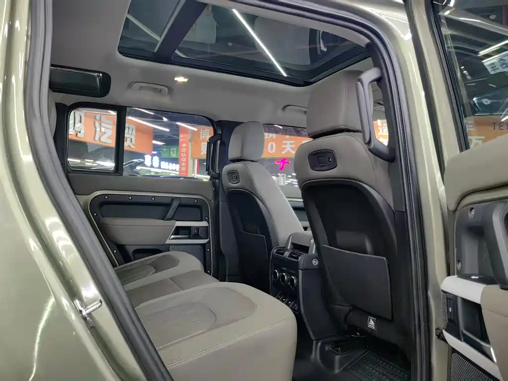 Land Rover Land Rover Defender 2020 110 P400 SE 2020 - thumbnail 13