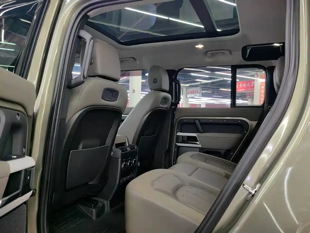 Land Rover Land Rover Defender 2020 110 P400 SE 2020 - thumbnail 15