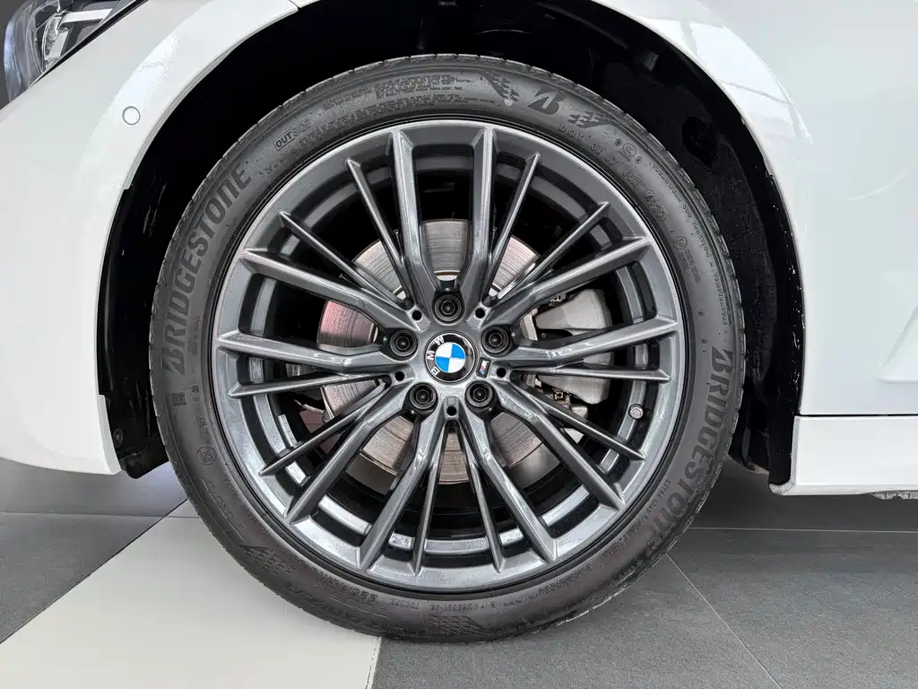 BMW BMW 3 Series 2021 330Li xDrive M Sport Shadow Night Package 2021 - thumbnail 18