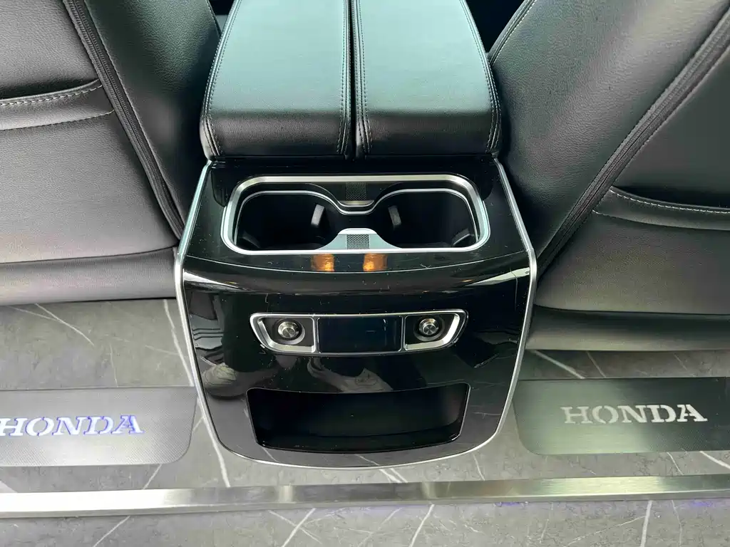 Honda Honda Odyssey 2024 2.0L e:HEV Sharp Joy Edition 2025 - thumbnail 11