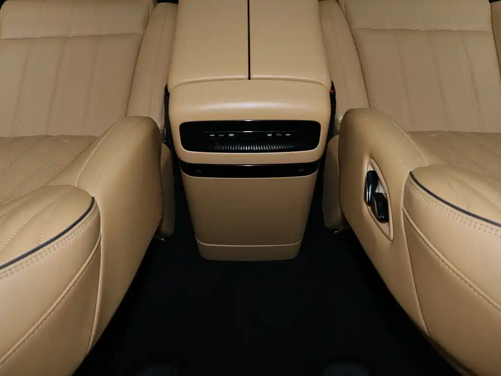 Lantu Automobile Lantu Dreamer 2025 PHEV AWD Flagship Kunpeng Edition 2025 - thumbnail 22