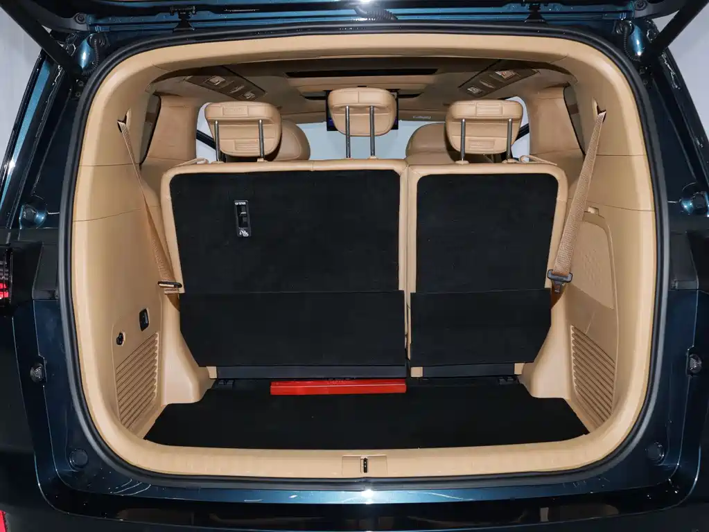 Lantu Automobile Lantu Dreamer 2025 PHEV AWD Flagship Kunpeng Edition 2025 - thumbnail 24