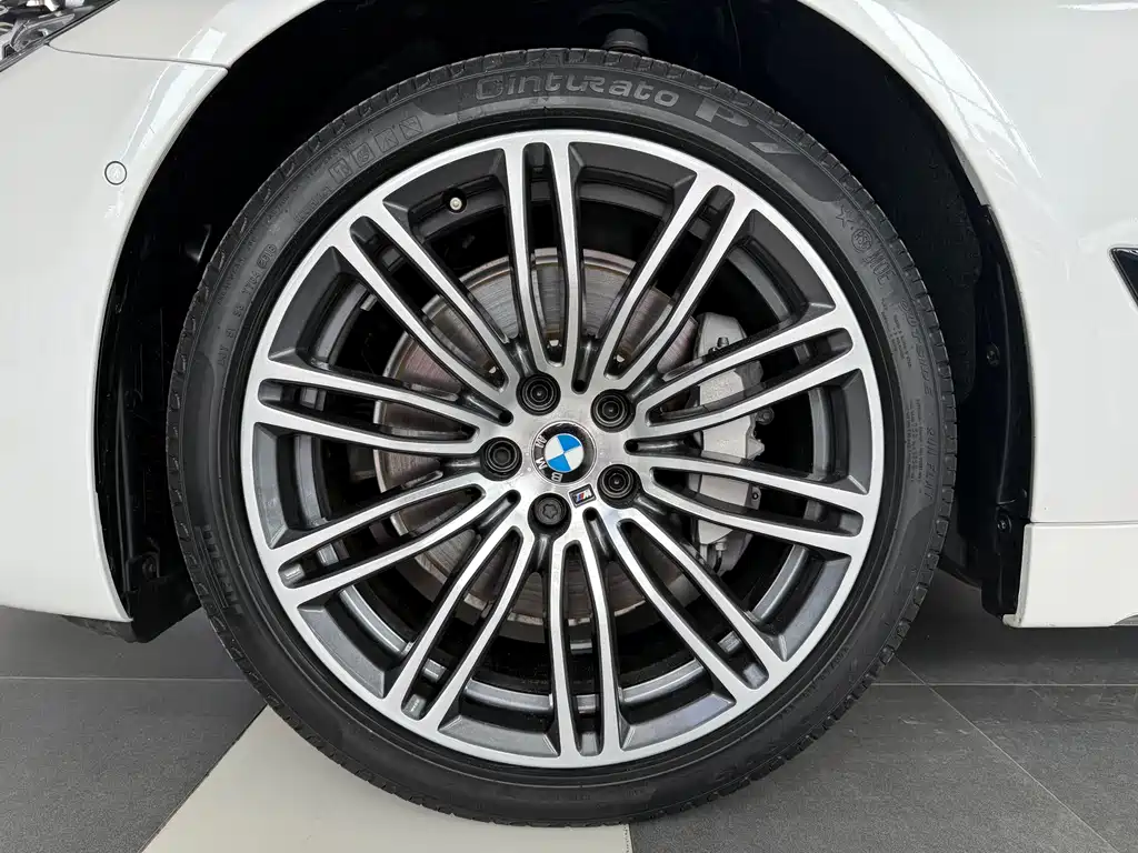 BMW BMW 5 Series 2018 Facelift 530Li Leading Model M Sport Package 2018 - thumbnail 18