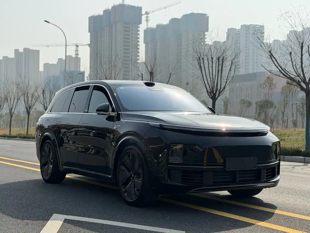 Li Auto Li L8 2025 Ultra Intelligent Upgrade Edition 2025 - thumbnail 3