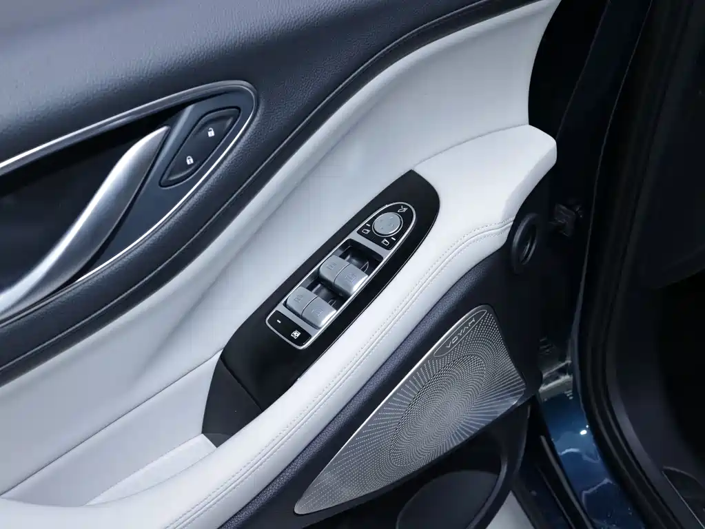 Lantu Automobile Lantu Dreamer 2025 PHEV AWD Premium Kunpeng Edition 2025 - thumbnail 7