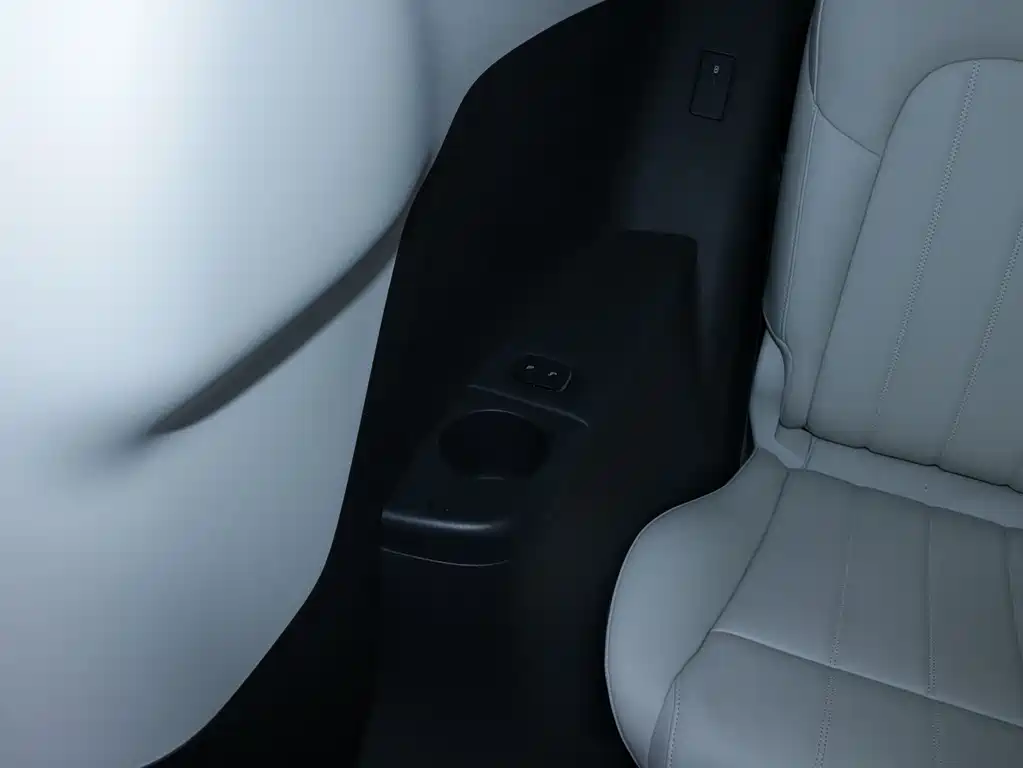 Lantu Automobile Lantu Dreamer 2025 PHEV AWD Premium Kunpeng Edition 2025 - thumbnail 22