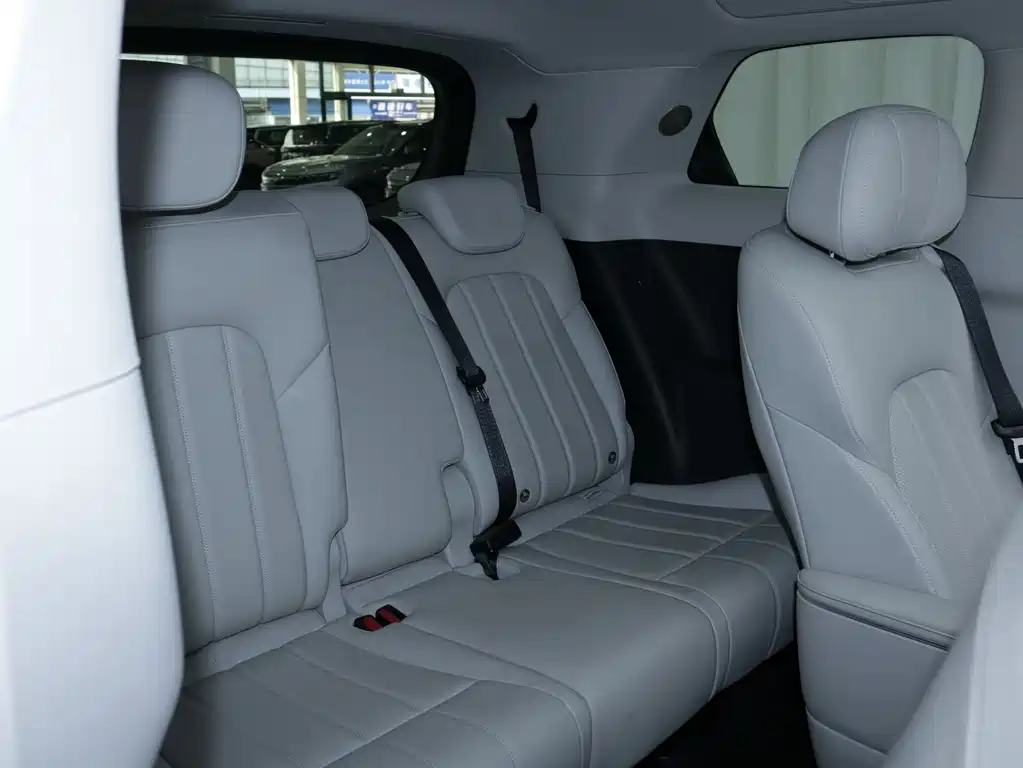 Lantu Automobile Lantu Dreamer 2025 PHEV AWD Premium Kunpeng Edition 2025 - thumbnail 23