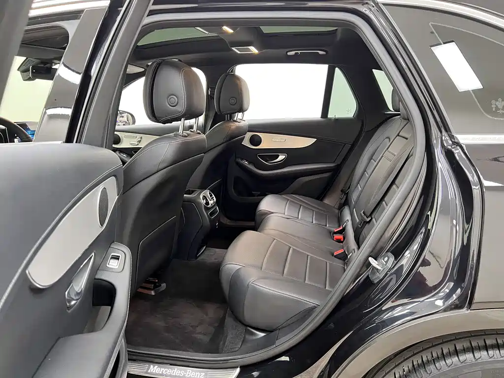 Mercedes-Benz Mercedes-Benz GLC 2022 GLC 260 L 4MATIC Sport Edition 2022 - thumbnail 14