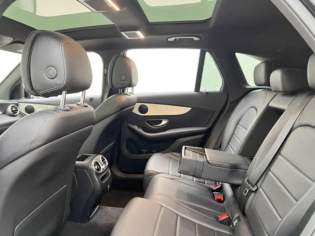 Mercedes-Benz Mercedes-Benz GLC 2022 GLC 260 L 4MATIC Sport Edition 2022 - thumbnail 16
