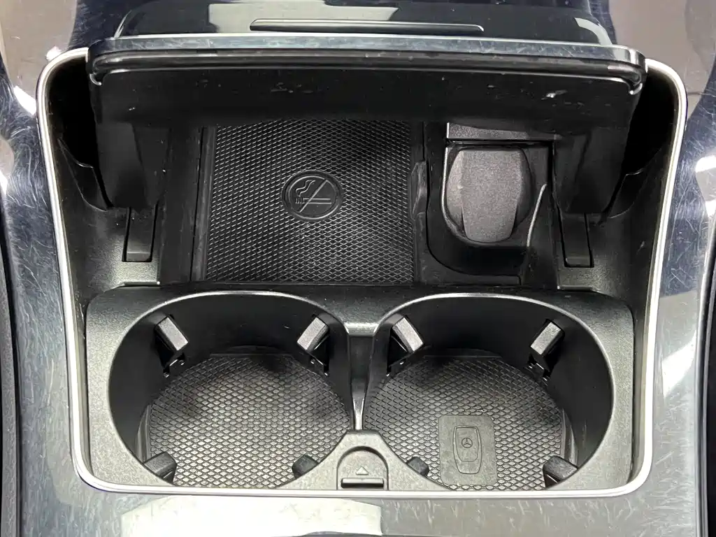 Mercedes-Benz Mercedes-Benz GLC 2022 GLC 260 L 4MATIC Sport Edition 2022 - thumbnail 23