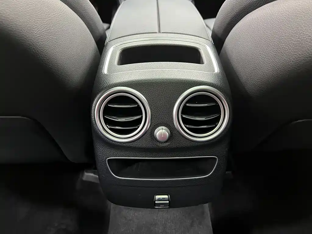 Mercedes-Benz Mercedes-Benz GLC 2022 GLC 260 L 4MATIC Sport Edition 2022 - thumbnail 25