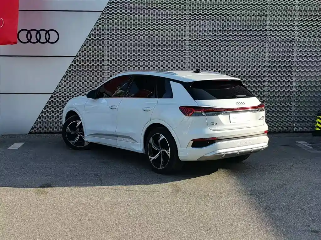 Audi Audi Q4 e-tron 2024 40 e-tron Vision Edition 2024 - thumbnail 5