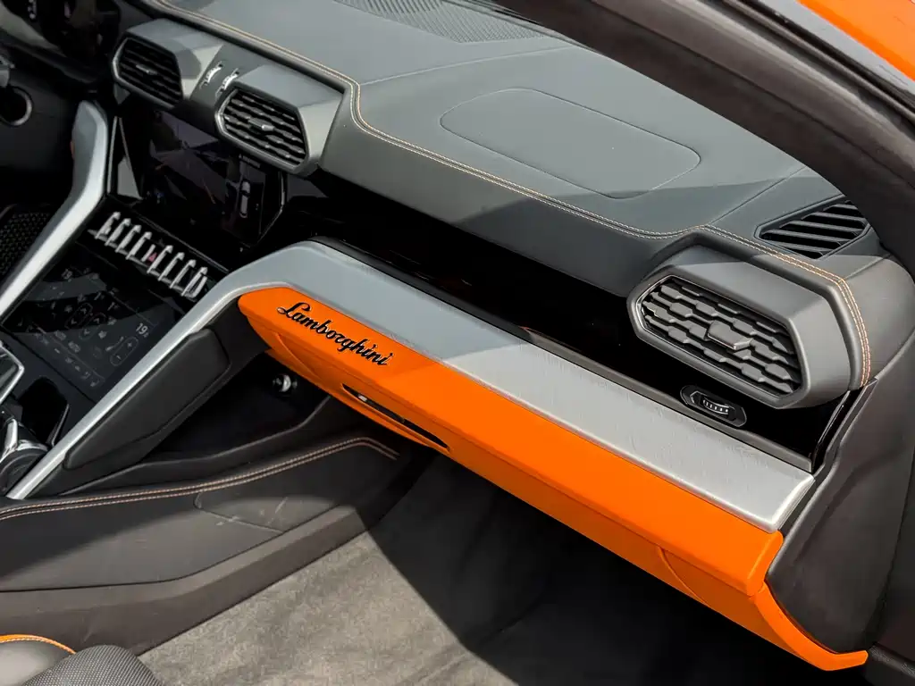 Lamborghini Lamborghini Urus 2023 4.0T V8 S 2023 - thumbnail 8