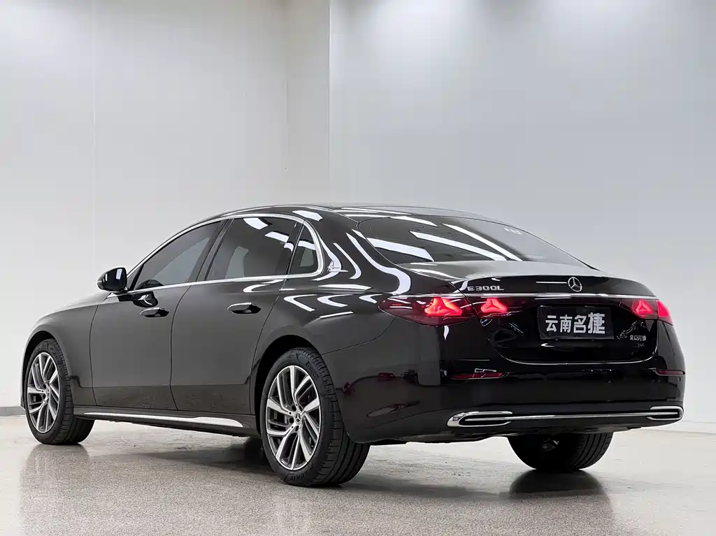 Mercedes-Benz Mercedes-Benz E-Class 2024 E 300 L Fashion Edition 2024 - thumbnail 4