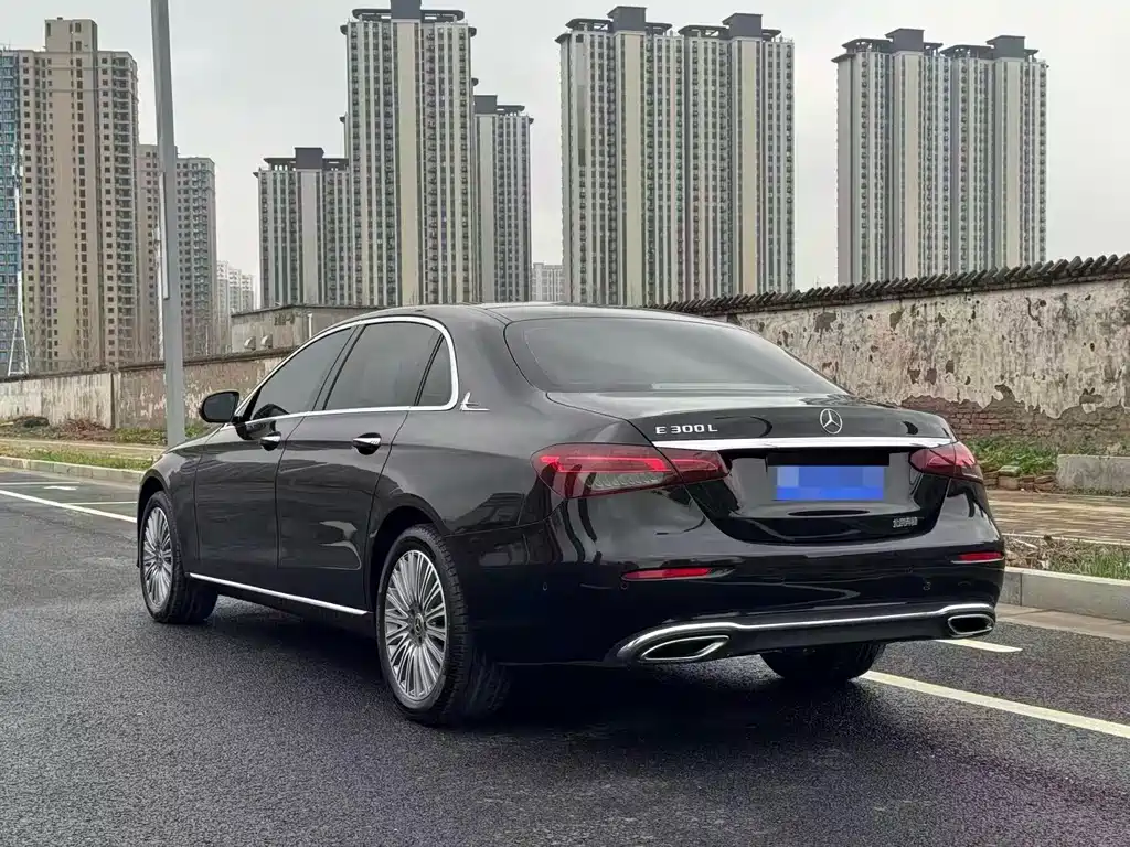 Mercedes-Benz Mercedes-Benz E-Class 2022 Model Year Facelift E 300 L Fashion Edition 2022 - thumbnail 21