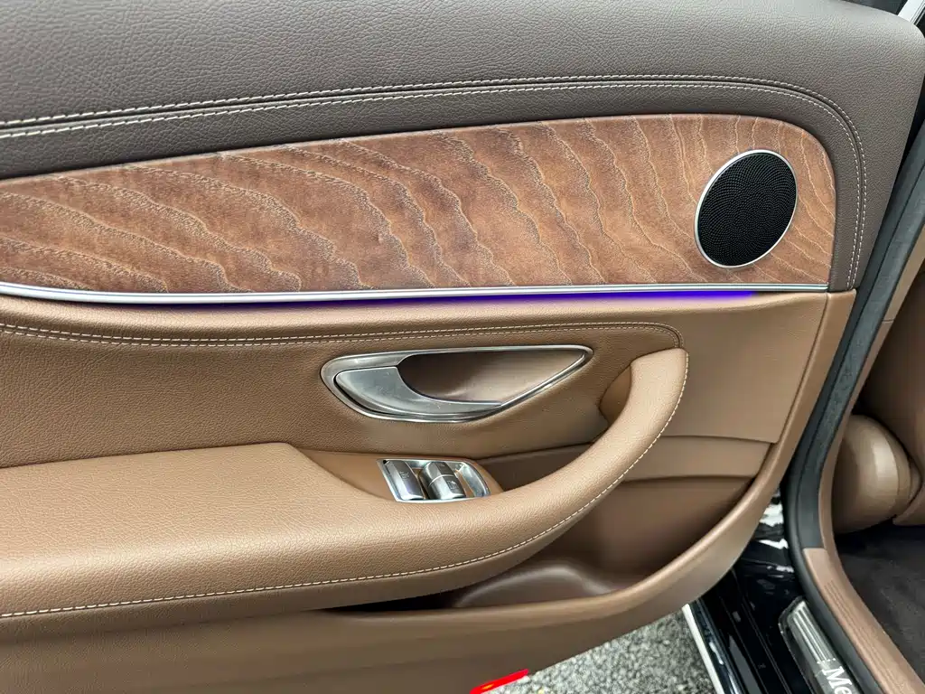 Mercedes-Benz Mercedes-Benz E-Class 2022 Model Year Facelift E 300 L Fashion Edition 2022 - thumbnail 29