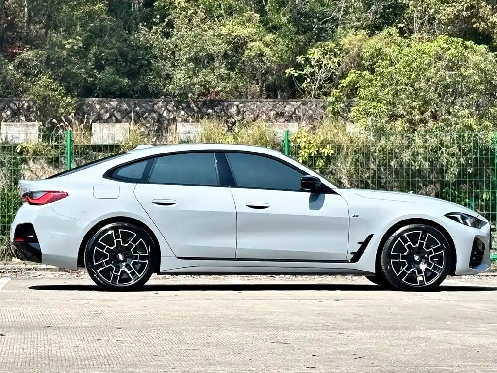BMW BMW 4 Series 2024 430i Gran Coupe M Sport Shadowline Package 2025 - thumbnail 21