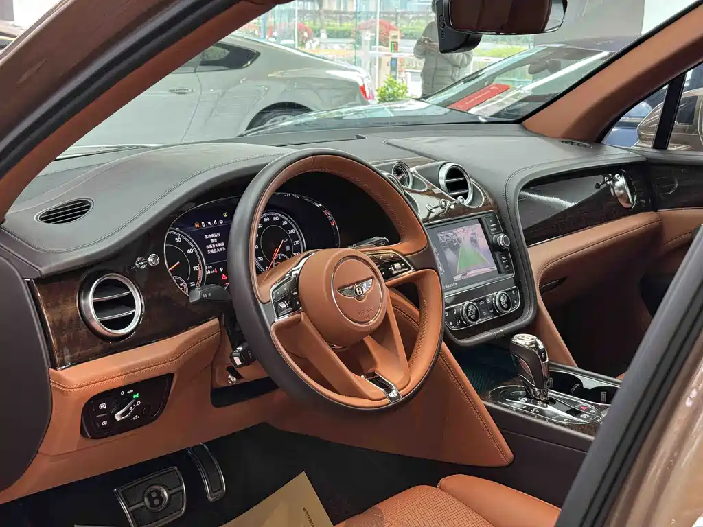 Bentley Bentayga 2018 4.0T V8 2019 - thumbnail 7