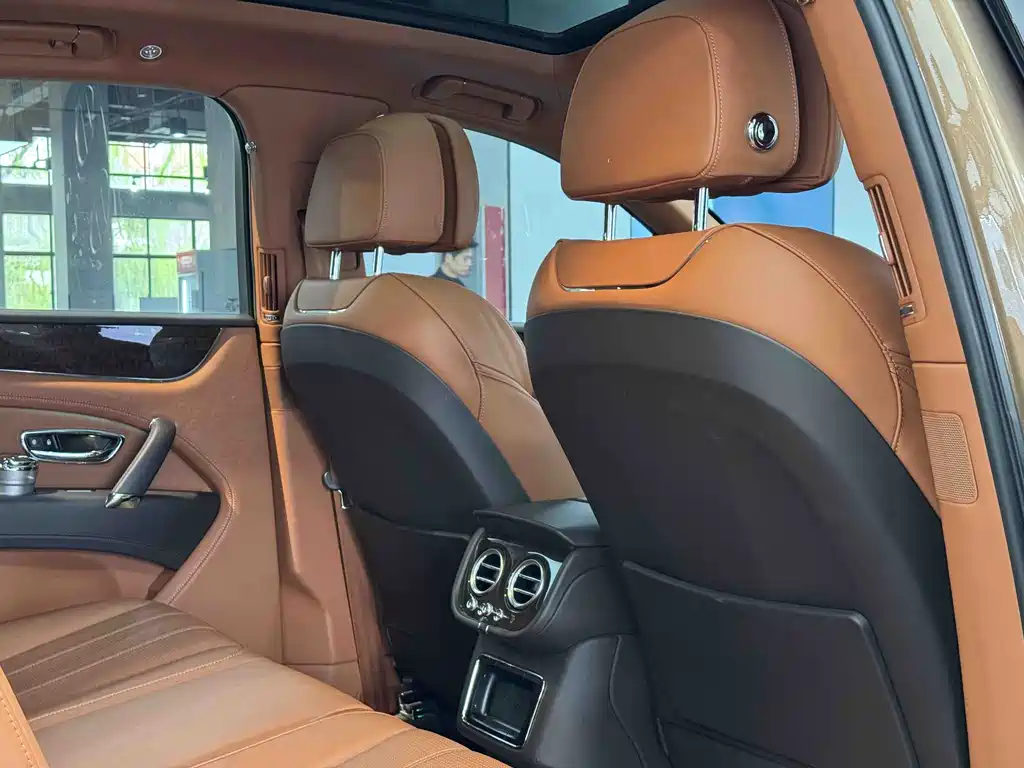 Bentley Bentayga 2018 4.0T V8 2019 - thumbnail 17