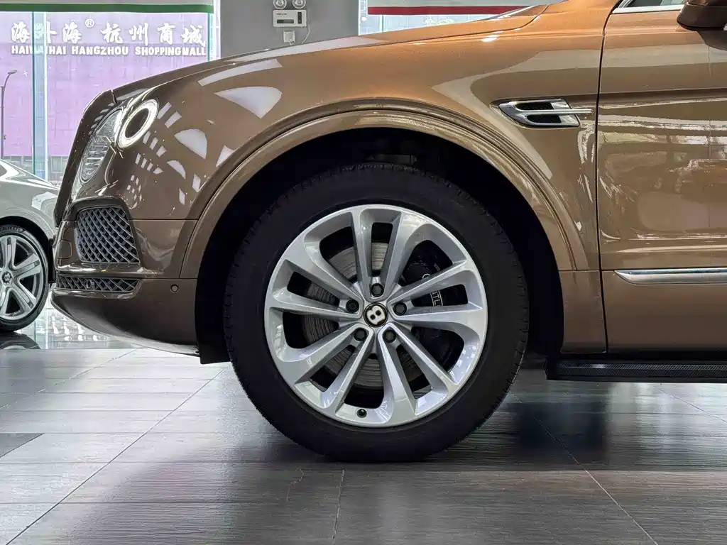 Bentley Bentayga 2018 4.0T V8 2019 - thumbnail 18