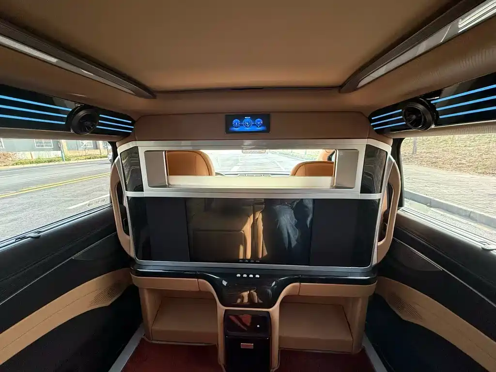 Denza DENZA D9 2024 PIONEER Four-Seat Pioneer Edition 2025 - thumbnail 11