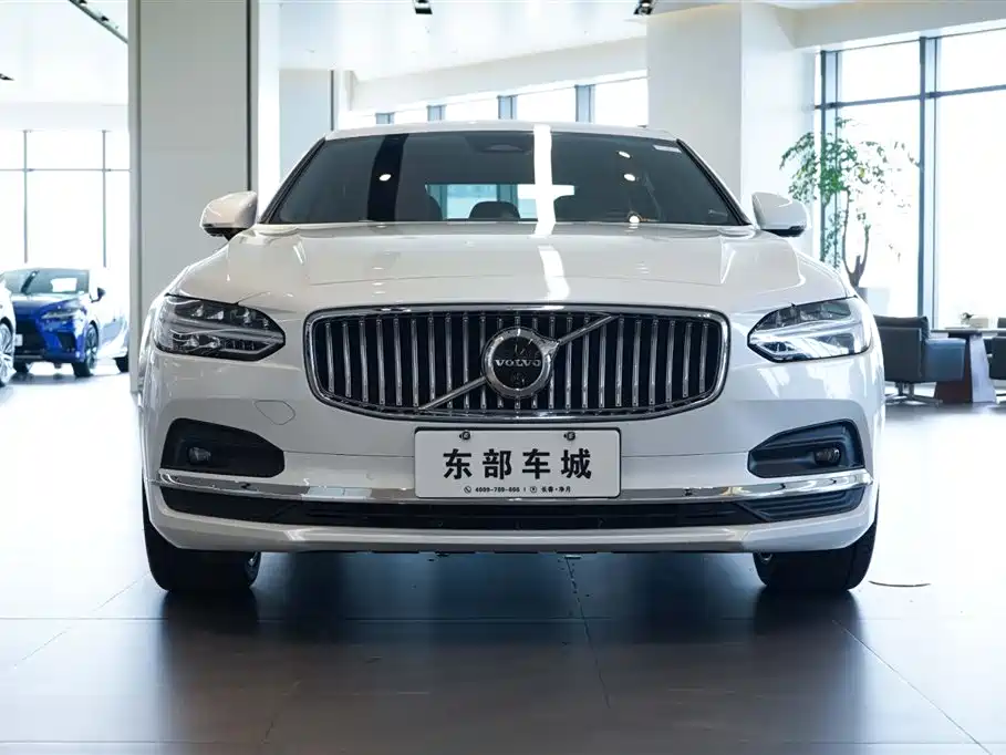 Volvo Volvo S90 2023 B5 Momentum Luxury Edition 2023 - thumbnail 8