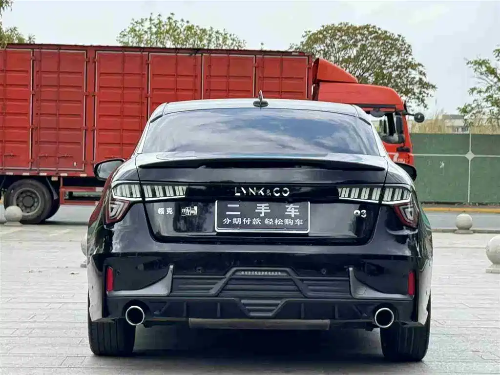 Lynk & Co Lynk & Co 03 2021 2.0TD Automatic Sport Champion Edition 2020 - thumbnail 6