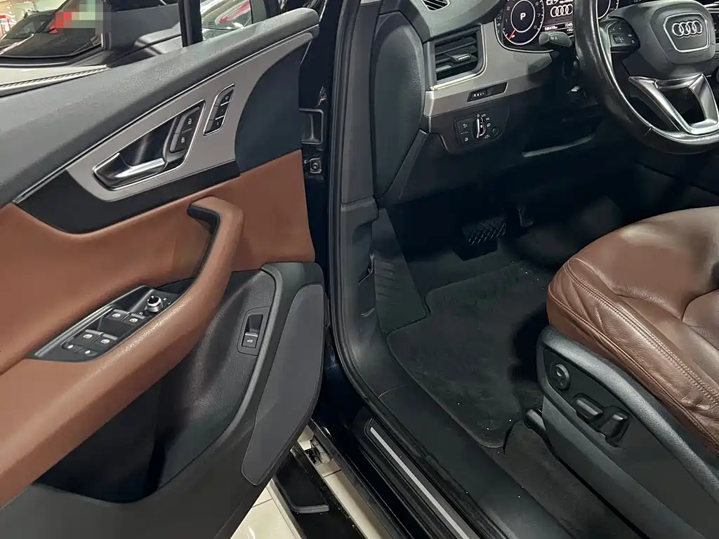 Audi Audi Q7 2016 45 TFSI Technology Edition 2016 - thumbnail 5