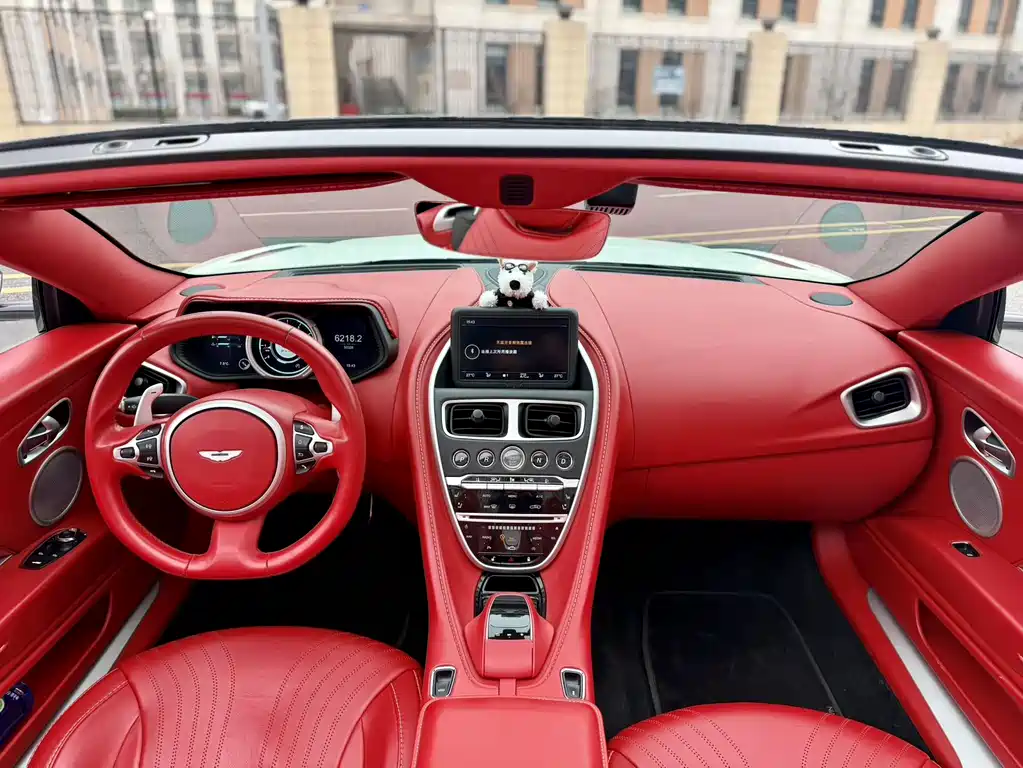Aston Martin Aston Martin DB11 2019 4.0T V8 Volante 2019 - thumbnail 14