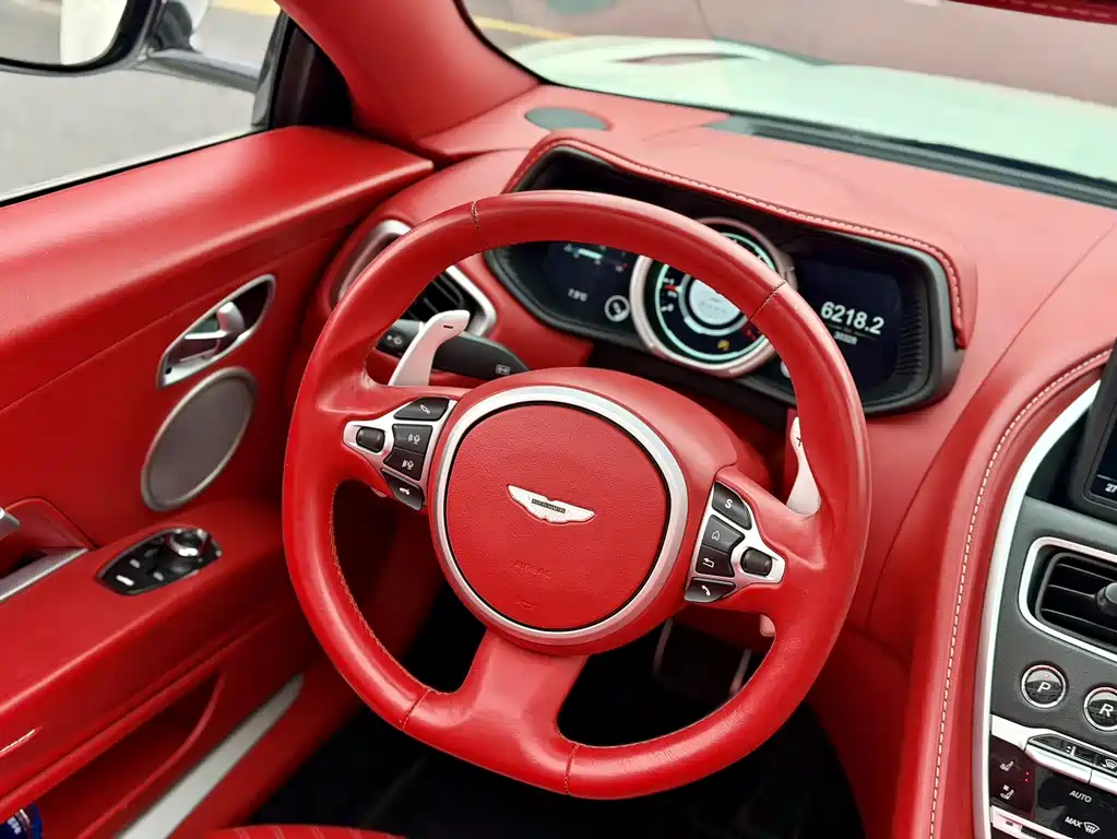 Aston Martin Aston Martin DB11 2019 4.0T V8 Volante 2019 - thumbnail 15