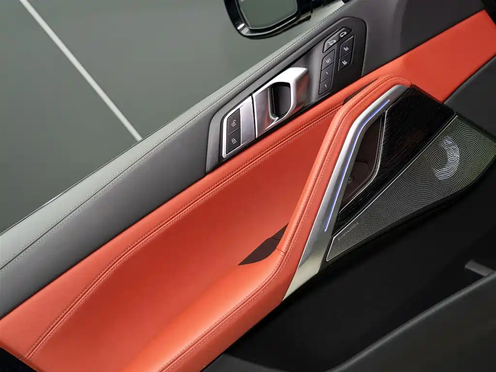 BMW BMW X6 M 2023 X6 M Thunder Edition 2024 - thumbnail 7