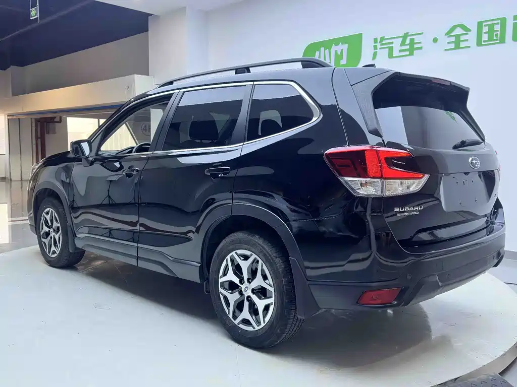 Subaru Subaru Forester 2021 2.0i Luxury Edition EyeSight 2021 - thumbnail 3