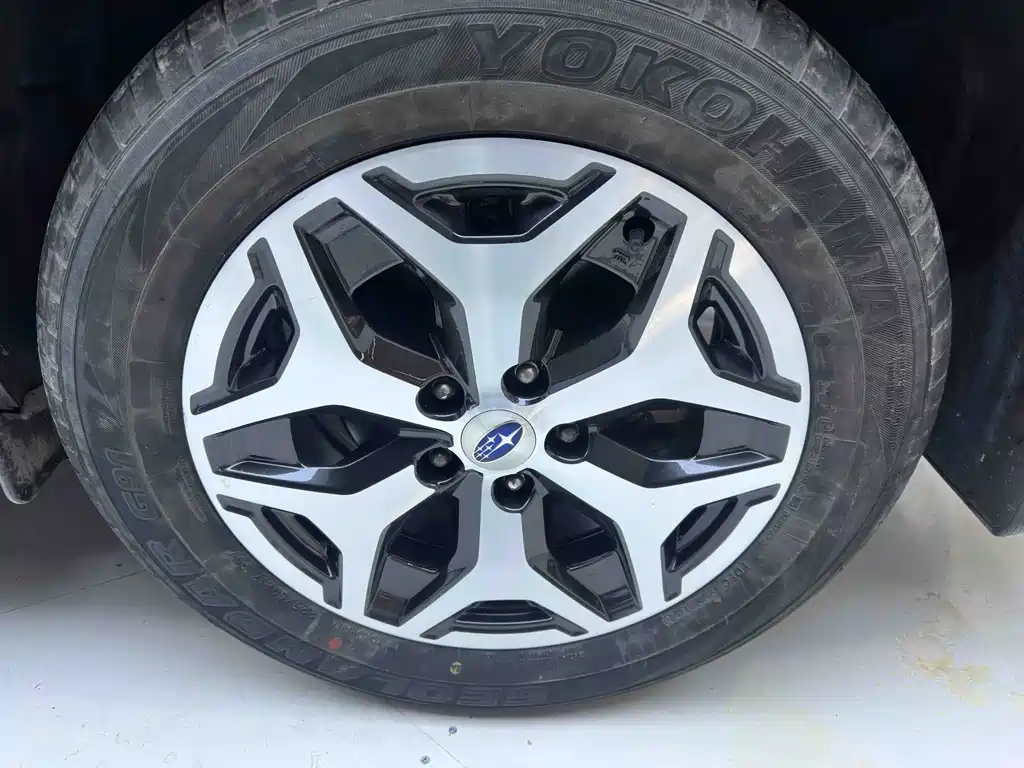 Subaru Subaru Forester 2021 2.0i Luxury Edition EyeSight 2021 - thumbnail 23