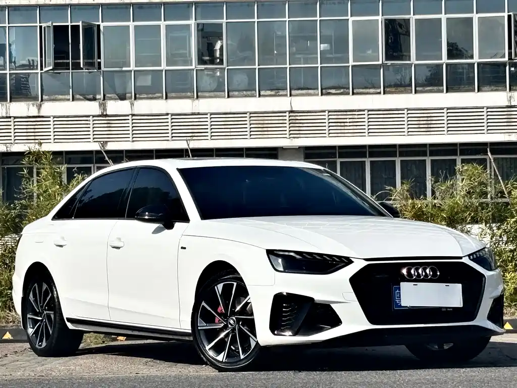 Audi Audi A4L 2023 40 TFSI Premium Dynamic Edition 2023 - thumbnail 3