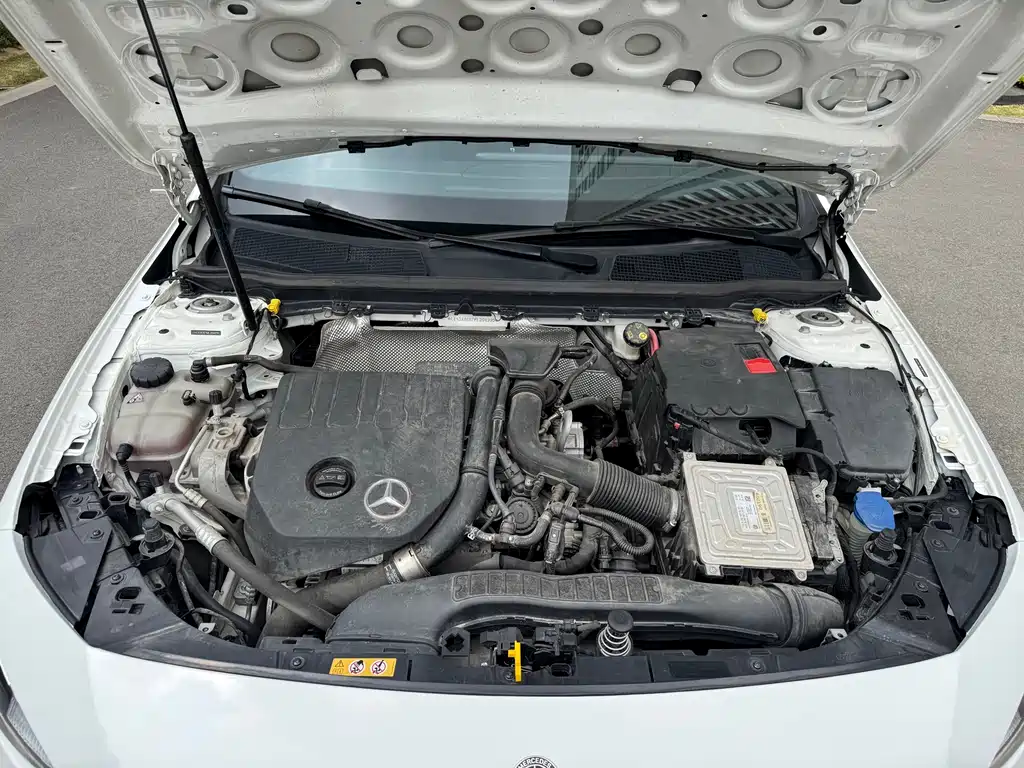 Mercedes-Benz Mercedes-Benz A-Class 2021 A 180 L Sport Sedan 2021 - thumbnail 15