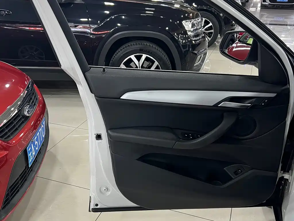 BMW BMW X1 2016 sDrive20Li Luxury 2017 - thumbnail 15