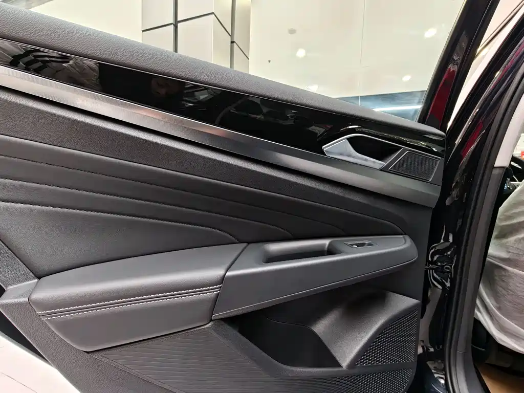 Volkswagen Passat NEV 2025 430PHEV Hybrid Business Edition 2025 - thumbnail 8