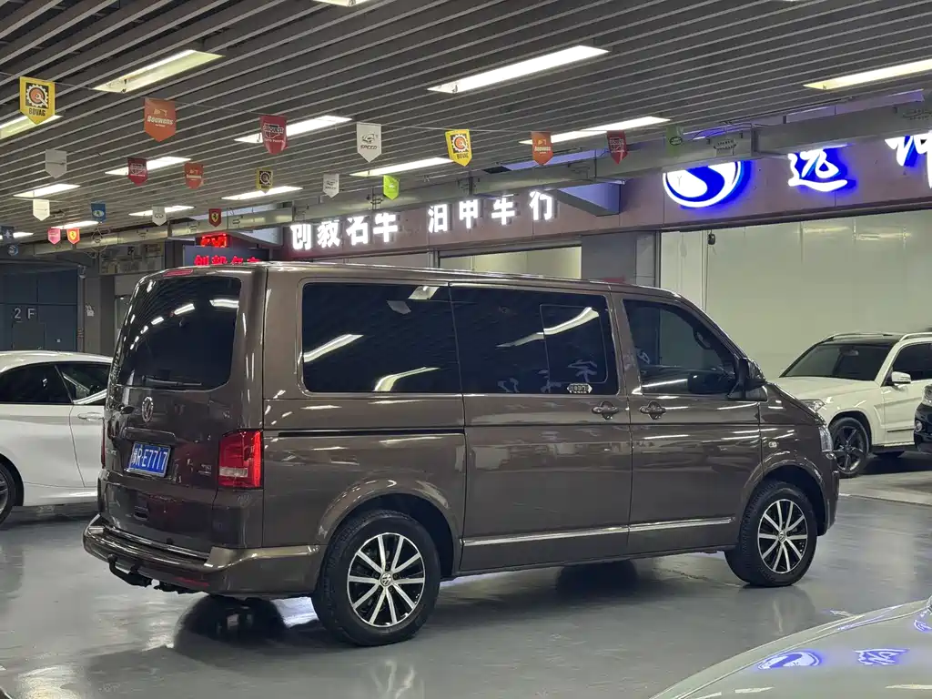 Volkswagen Volkswagen Multivan 2012 2.0TSI 4MOTION Comfortline 2015 - thumbnail 4